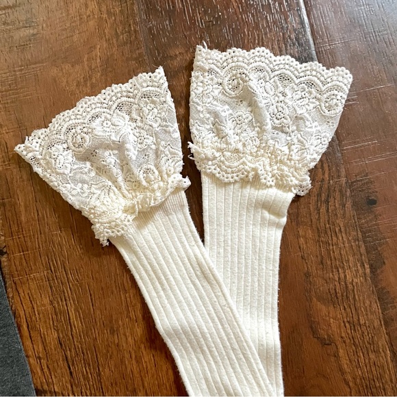 Thigh high lace trim socks, 2 pair, white/ecru and grey - Picture 5 of 12